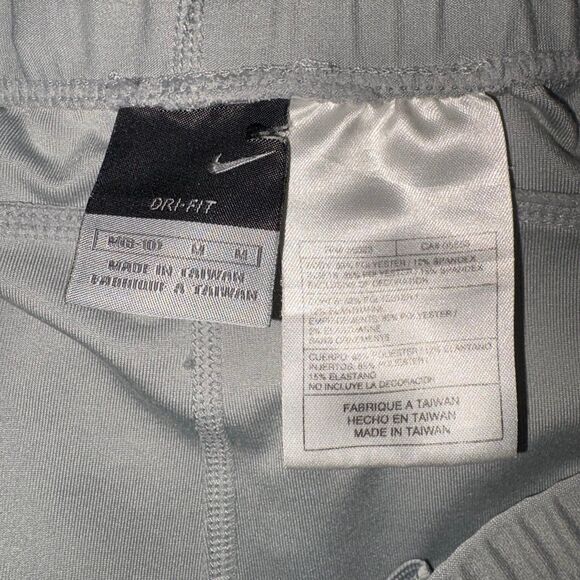 Nike North Face 3 Athletic Shorts Bundle Womens Medium Black Gray Tan - Picture 6 of 12